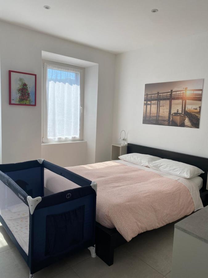 Casa Cesira Apartman Pettenasco Kültér fotó
